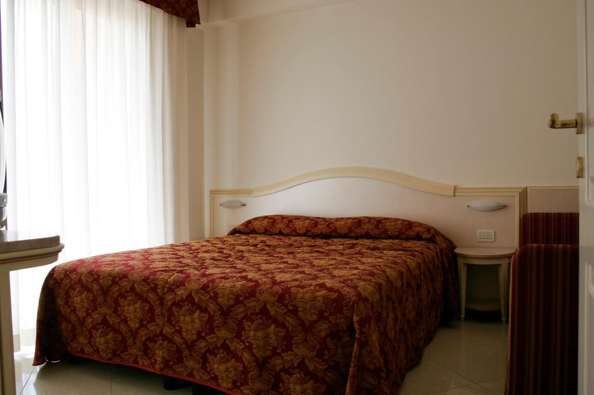 Residence Olimpo Rimini Zewnętrze zdjęcie